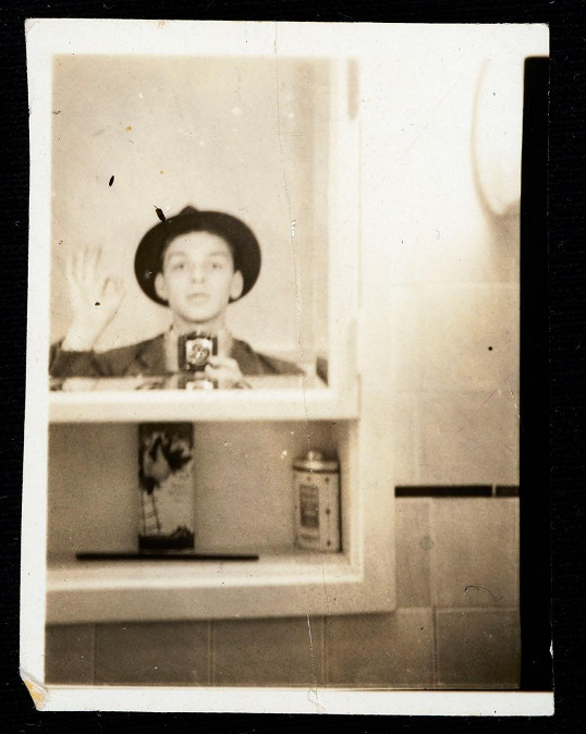 Třiadvacetiletý Frank Sinatra