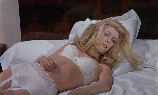 Catherine Deneuve ve filmu Kráska dne (1967)