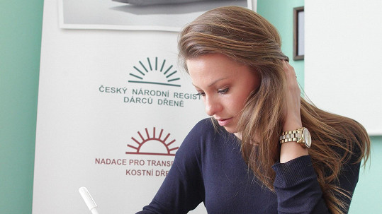 Inna Puhajková je ambasadorkou projektu Zapište se někomu do života.