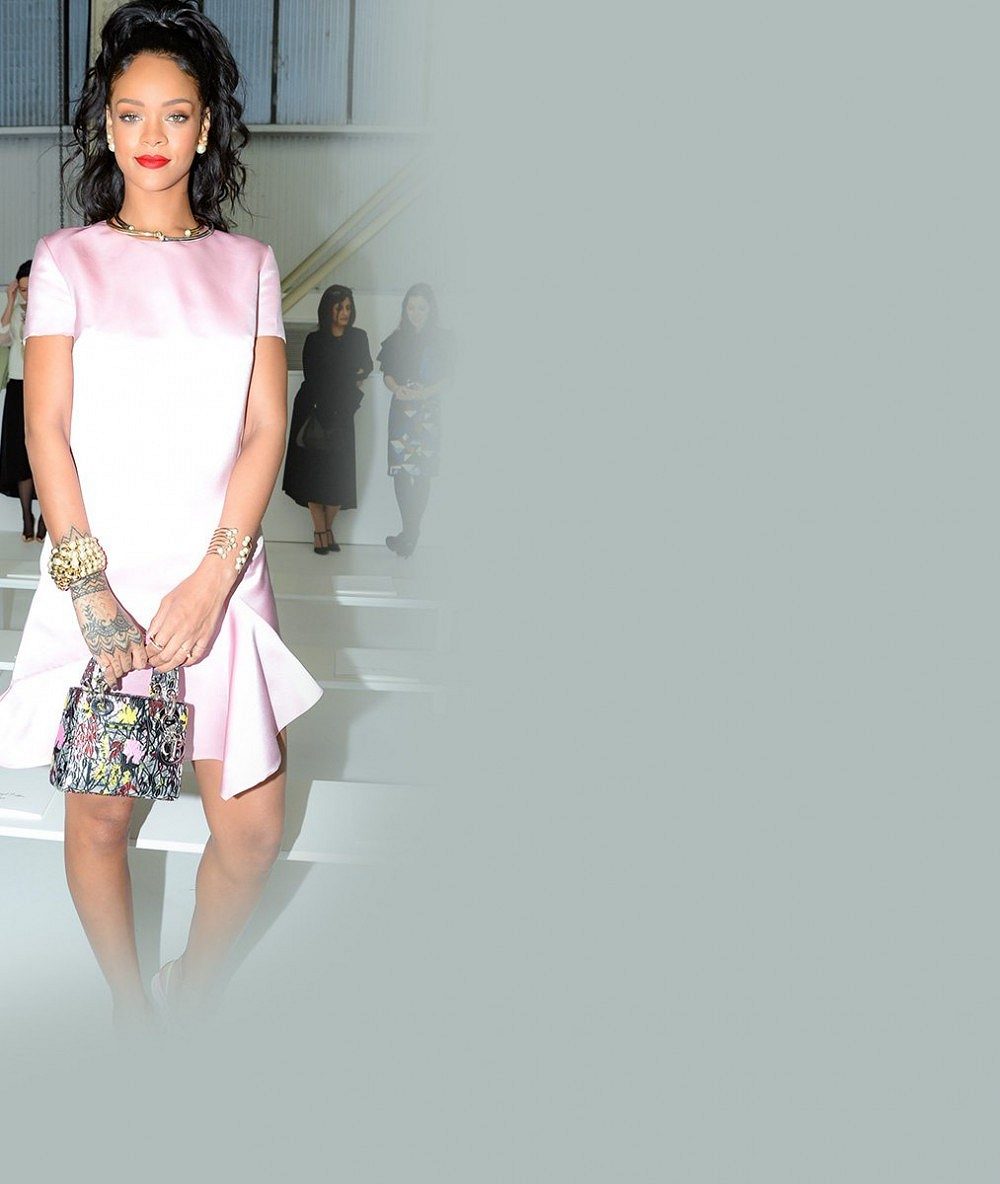Rihanna opět potěšila fanoušky rajcovními snímky: Fotkami v prádle slavila další velký úspěch