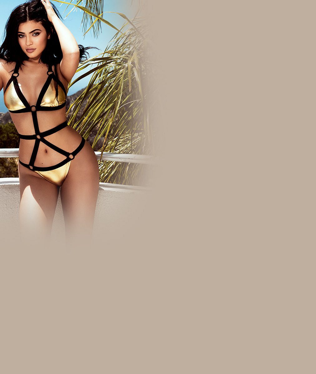 Kylie Jenner pózovala v objetí partnera úplně nahá: Hanbatým snímkem naznačila spolupráci s pánským časopisem