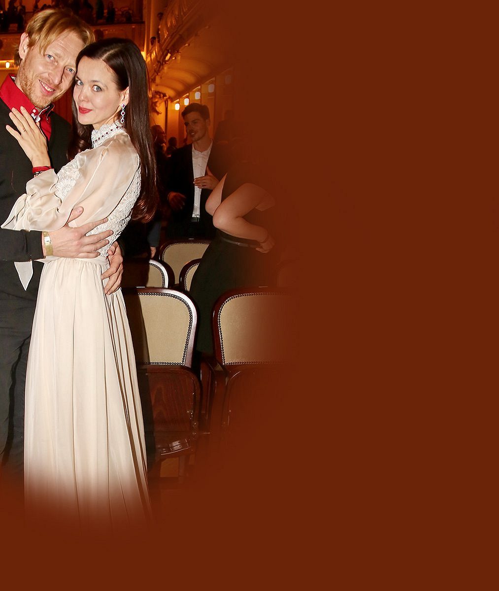 První snímky ze svatby miliardáře Janečka a jeho krásné Lilie: Brali se v kostele farářky ze StarDance