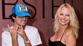 Pamela Anderson se synem Dylanem