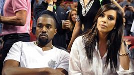Kim a Kanye jsou opravdu v balíku. 