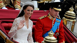 William a Kate poté, co si řekli své ano.