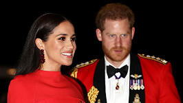 Princ Harry a jeho žena Meghan končí v dosavadních funkcích předních členů britské královské rodiny.