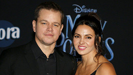 Matt Damon a Luciana Barroso neodmítli pozvání na premiéru filmu Mary Poppins se vrací.