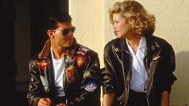 Tom Cruise a Kelly McGillis v Top Gunu