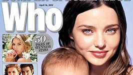 Miranda Kerr se synem Flynnem na obálce časopisu Who.