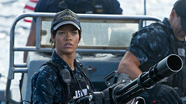 Rihanna jako drsná námořnice.