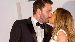 Jennifer Lopez a Ben Affleck se v sobotu vzali.
