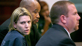 Amanda Brumfield u soudu v roce 2009.