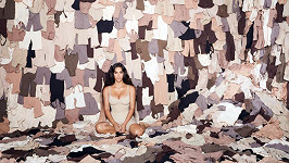 Kim Kardashian v kampani na prádlo vlastní značky