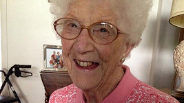 Edythe Kirchmaier nedávno oslavila 105. narozeniny.