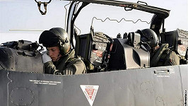 Princ William pracuje jako pilot