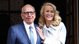 Rupert Murdoch a Jerry Hall už tvoří manželský pár.