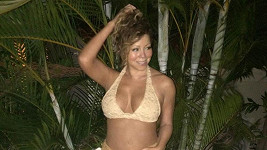 Mariah Carey na této fotografii na oko komentovala svůj účes...