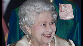 Královna Alžběta II. zavítala na akci Gold Service Scholarship.