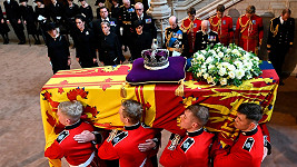Státní pohřeb královny Alžběty II. začíná v pondělí ve 12 hodin našeho času.