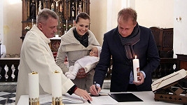 Jana Doleželová nechala o víkendu v Uničově pokřtít dceru Veroniku.