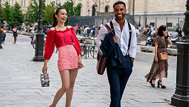 Lucien Laviscount a Lily Collins v seriálu Emily v Paříži