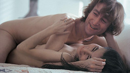 John Lennon s Yoko Ono propagovali nové album a zářili štěstím.