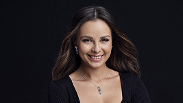 Monika Bagárová je novou ambasadorkou šperků Apart