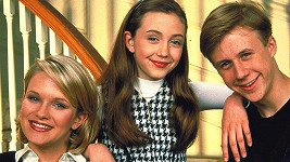 Trojice dětí, o které se starala Fran Fine v seriálu Chůva k pohledání. 