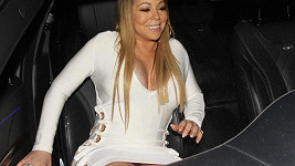 Má Mariah Carey ty kalhotky? Posuďte sami!