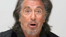 Al Pacino si ve svých třiaosdesáti vyzkouší znovu roli otce...