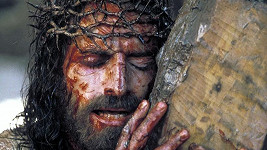 Jim Caviezel jako Ježíš v Umučení Krista