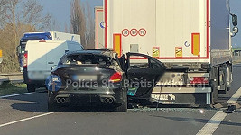 Nela Slováková měla autonehodu.