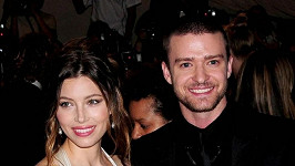Krásný hollywoodský pár Jessica Bielová a Justin Timberlake už jsou minulostí, dohodli se na rozchodu.