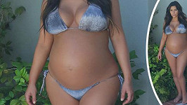 Kim Kardashian předvedla naposledy před porodem své bříško. 