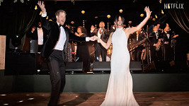 Dvojice si dokázala první novomanželský tanec opravdu užít, což napovídá skutečnosti, že si jej předem nacvičili. 