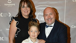 Michal David s manželkou Marcelou a vnukem Sebastianem