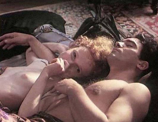 Aňa Geislerová a Antonio Banderas během společné milostné scény ve snímku Giovane Mussolini