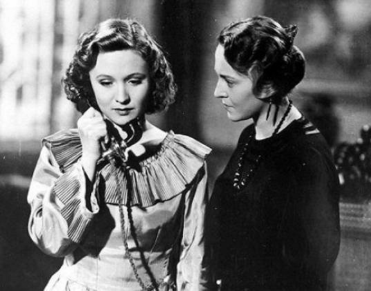 Jana Romanová a Zita Kabátová ve filmu Muži nestárnou (1942)
