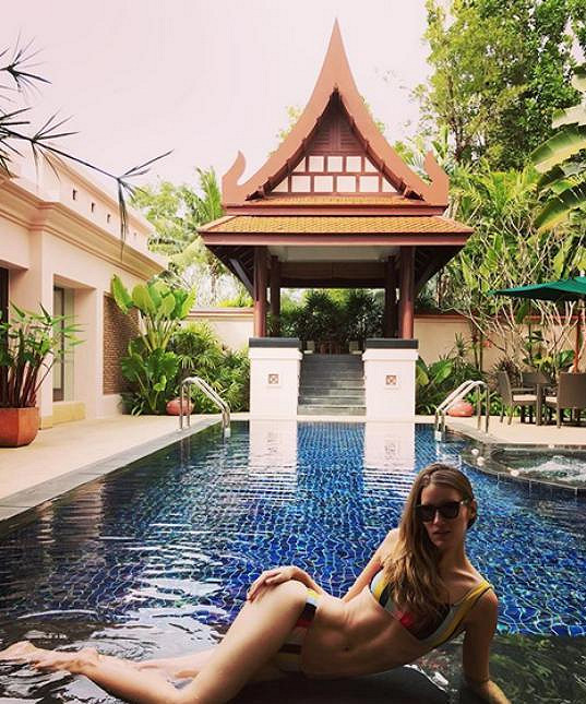 Linda Vojtová si užívá v Thajsku.