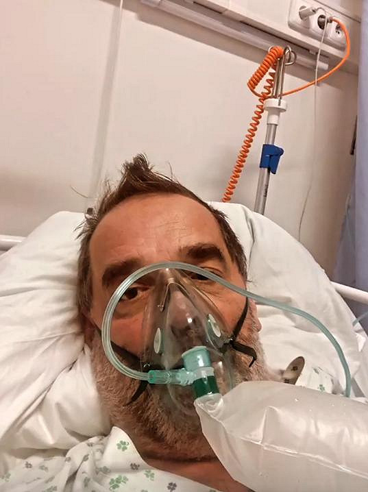 Miroslav Etzler skončil s covidem v nemocnici.