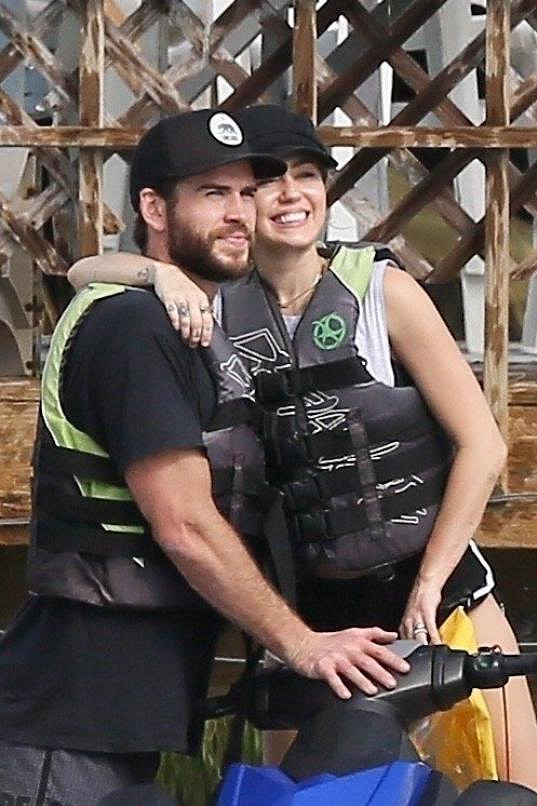 Liam Hemsworth a jeho snoubenka Miley Cyrus
