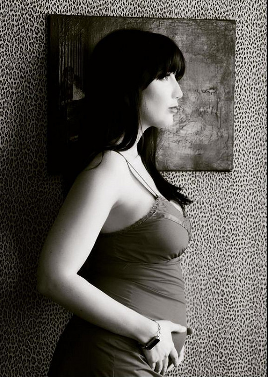 Modelka se podělila o své těhotenství s fanoušky na Instagramu. 
