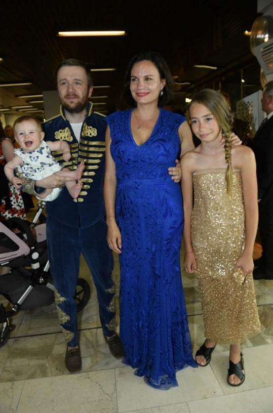 Úplnou rodinu vytvořila v roce 2018 Eliška Kaplicky s partnerem Jozefem Lucákem, s nímž má dceru Miu Stellu.