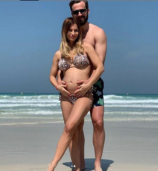 Těhotná Petra Svoboda si užívá se snoubencem dovolenou v Dubaji.