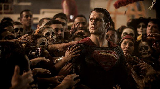 Henry Cavill ve filmu Batman vs Superman: Úsvit spravedlnosti