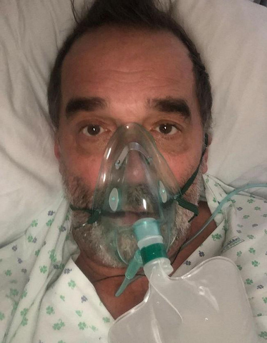 Miroslav Etzler je v nemocnici. Má covid a oboustranný zápal plic.