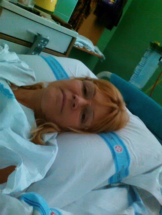 Věra Martinová leží v nemocnici.
