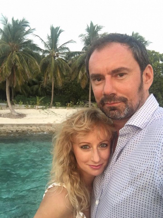 Lucie Hunčárová a Emanuel Ridi spolu nedávno vrkali na Maledivách.