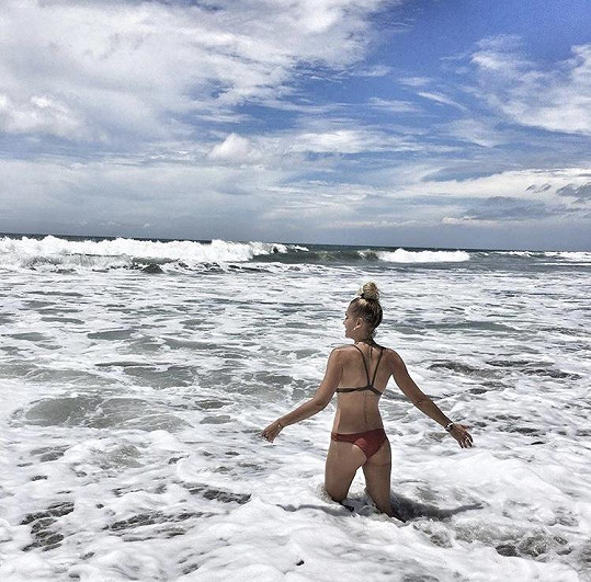Dara Rolins na dovolené na Bali