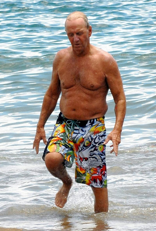 Paul Hogan na dovolené na Havaji.